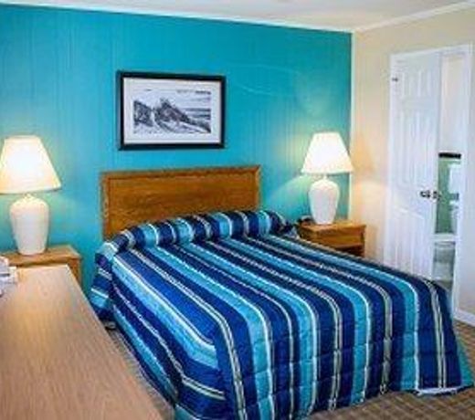 Colonial Inn