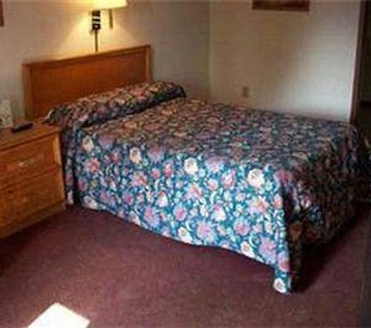 RELAX INN LANCASTER
