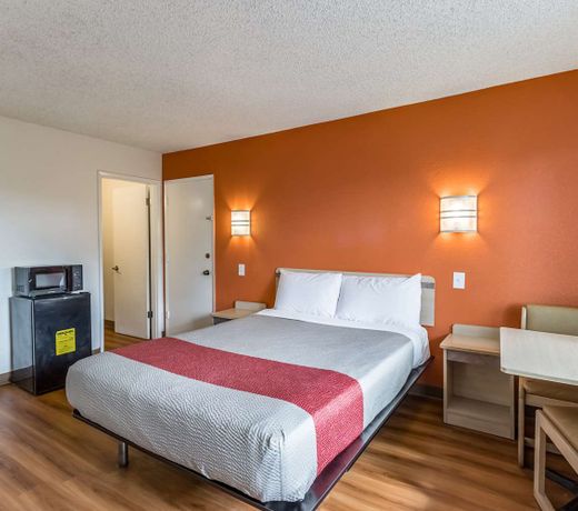 Motel 6-Beaverton, OR