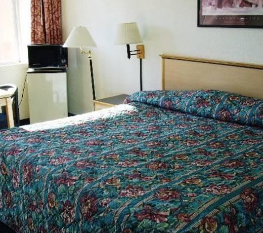 Holiday Lodge