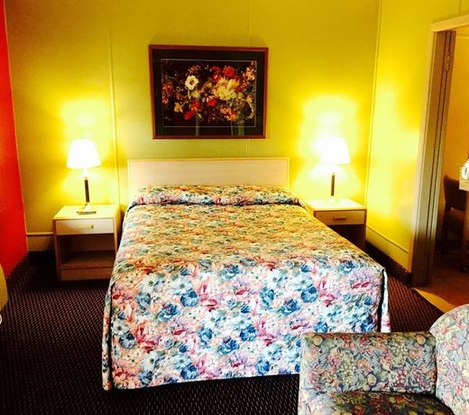 Travelers Inn Motel