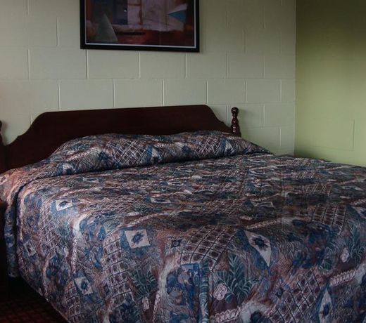 Rodeway Inn & Suites