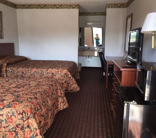 Executive Inn