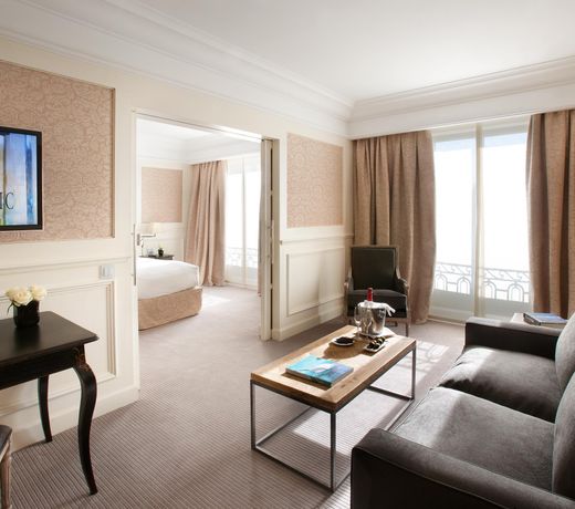 MAJESTIC HOTEL & SPA