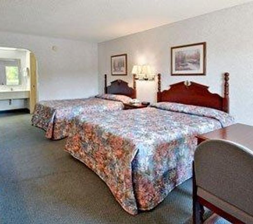 Deluxe Inn & Suites