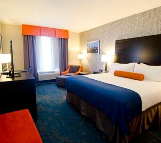 Holiday Inn Express Hotel & Suites Knoxville, an IHG Hotel