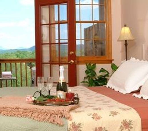 Berry Springs Lodge