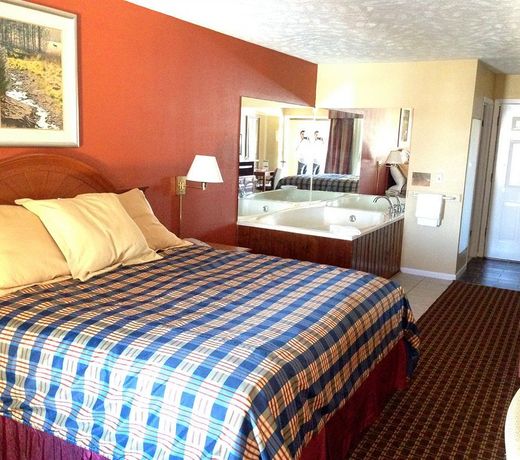 Riverview Inn - Pigeon Forge/Sevierville