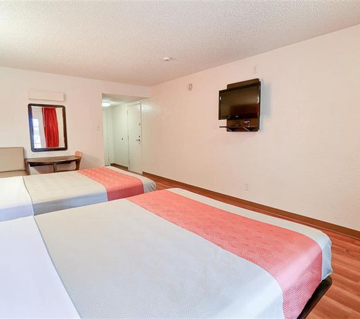 Motel 6-Addison, TX - Dallas