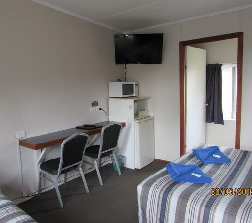Acacia Motel