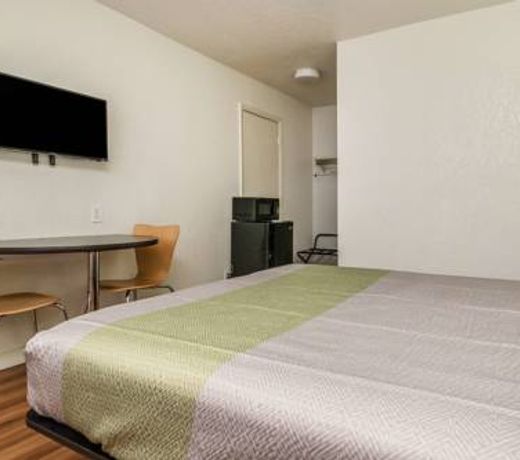 Motel 6 Fort Worth, TX - North