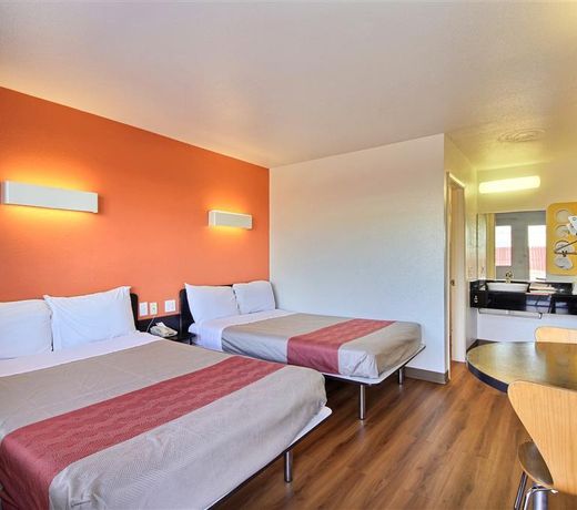 Motel 6-Laredo, TX - South