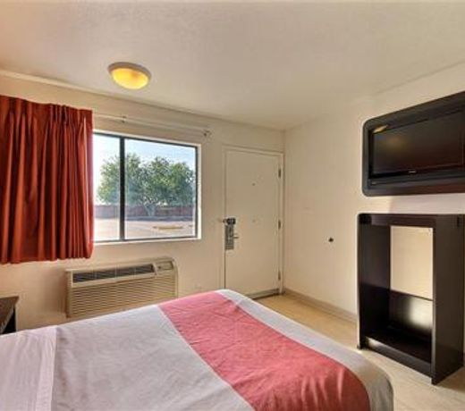 Motel 6-Laredo, TX - South