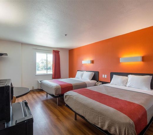 Motel 6-San Antonio, TX - Downtown - Alamo Dome