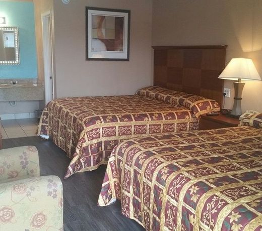 OYO Hotel San Antonio Lackland Air Force Base North