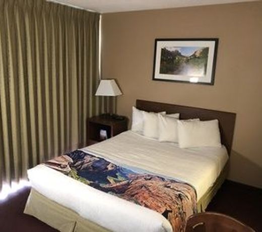 Bumbleberry Inn