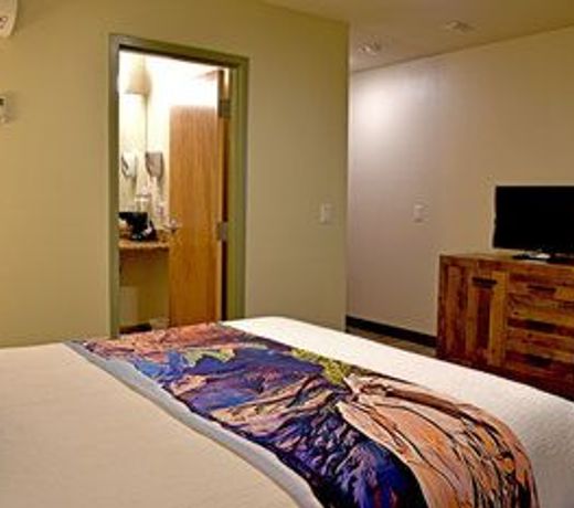Bumbleberry Inn
