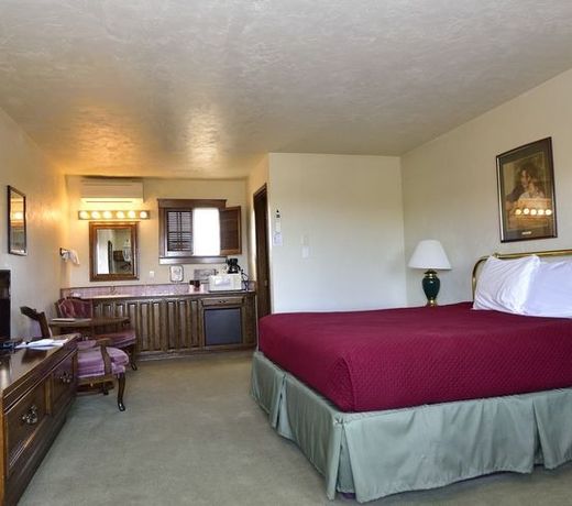 Sequim West Inn