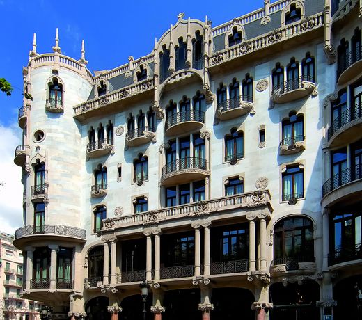 Hotel Casa Fuster G.L Monumento