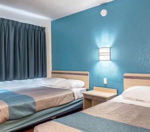 Motel 6-Janesville, WI
