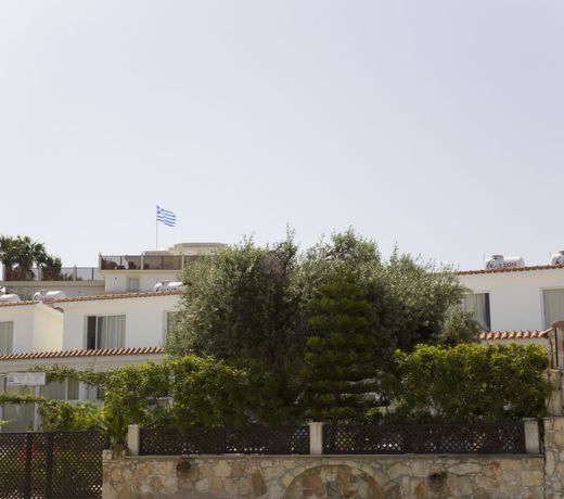 Eliofos Elegant Maisonettes