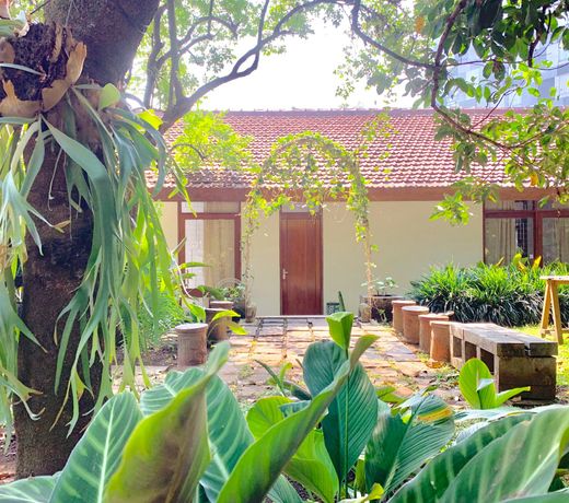 Oude Bandung Guesthouse