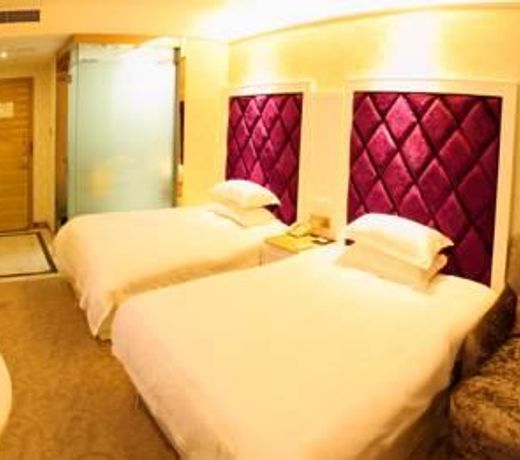 Victor Hotel