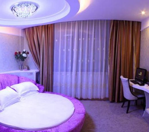 Victor Hotel