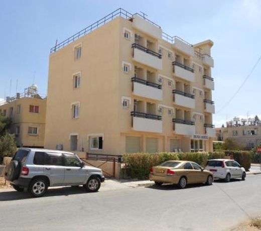 Denis Hotel