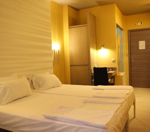 Oneiro Suites