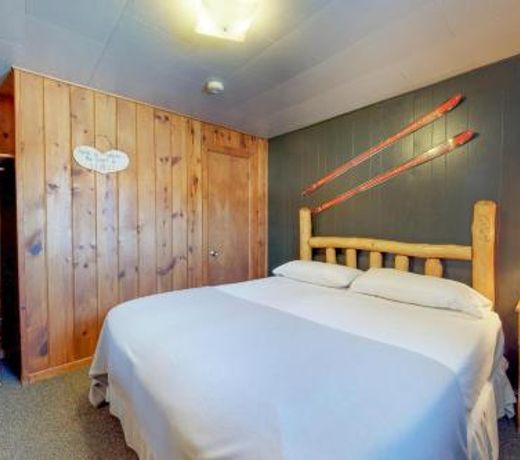 Foothills Lodge and Cabins