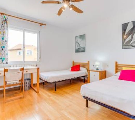 YupiHome Villa Roser