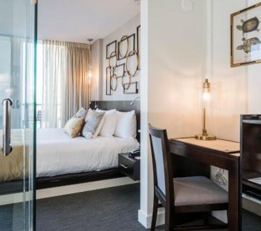 Iberostar Berkeley Shore Hotel