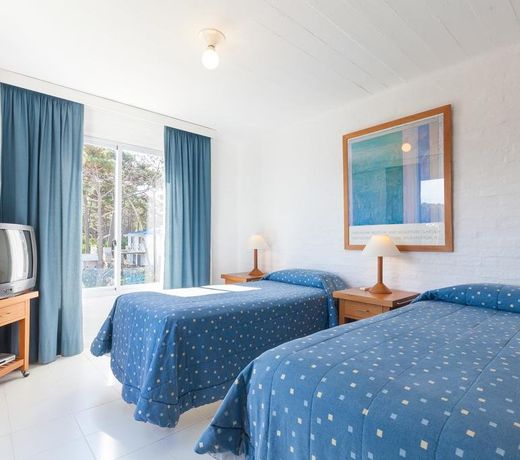 Hotel Las Olas Resort
