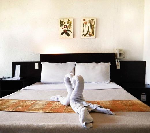 FERNANDINA GARDEN SUITES