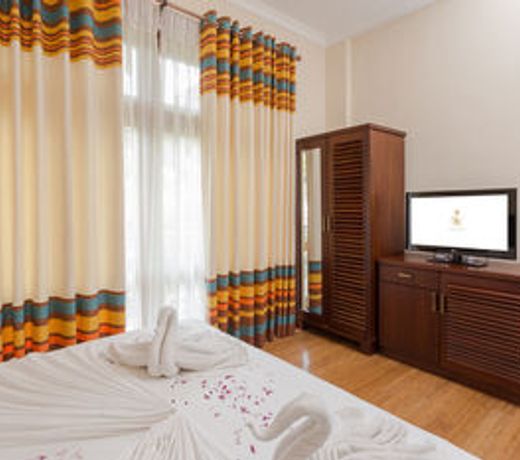Serene Grand Villa