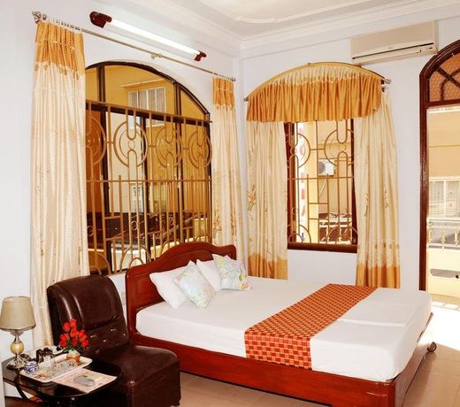 Phong Nha Hotel