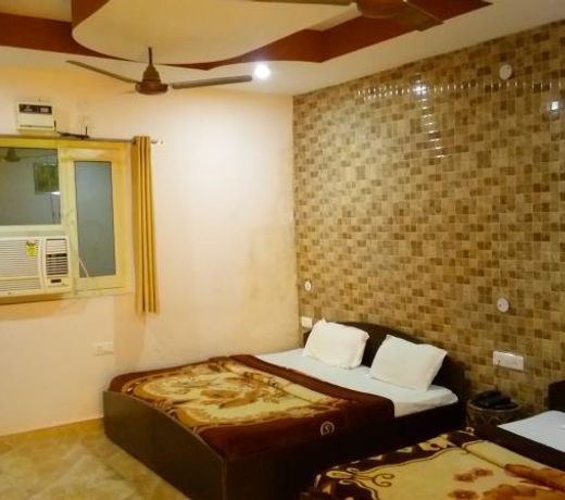 Hotel Bhagirathi Palace