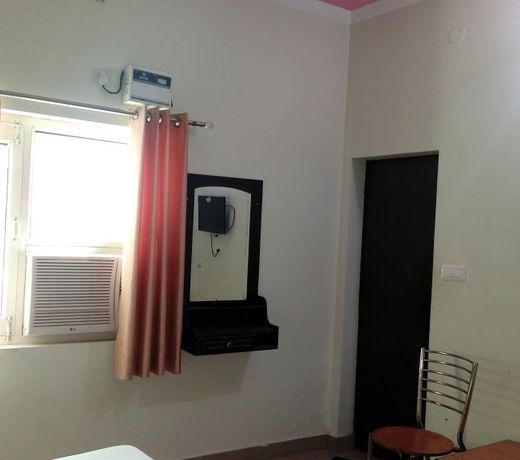 Hotel Bhagirathi Palace