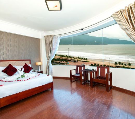 TrÆ°á»ng SÆ¡n TÃ¹ng 1 - Beautiful Beach Hotel