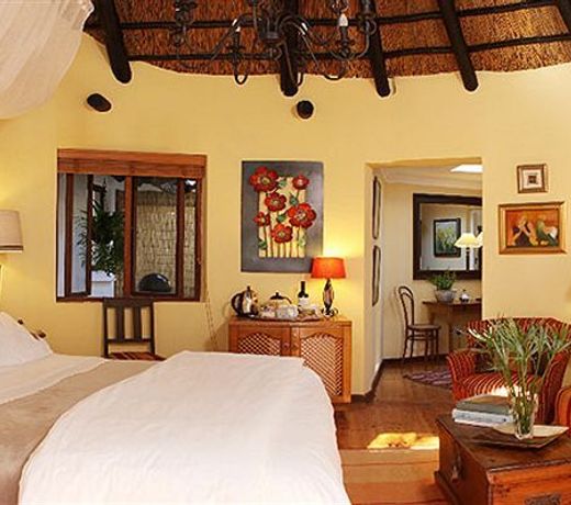 Moontide Guest Lodge