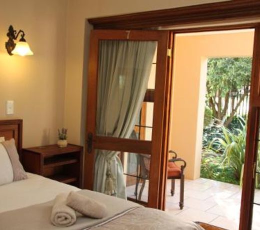 Lamor Guest House