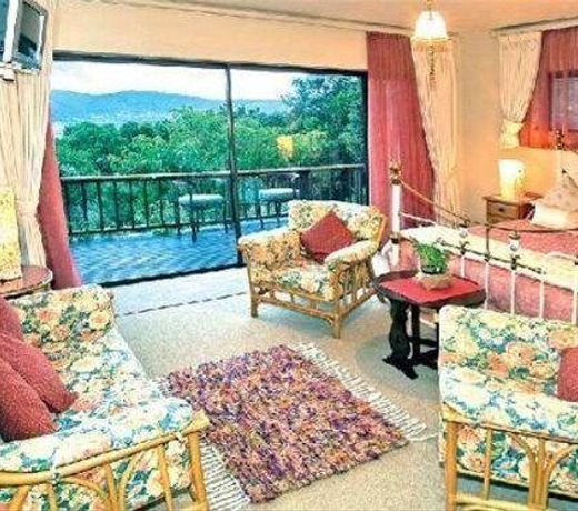 VILLA MULLIGAN
