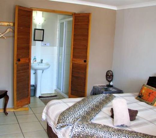 Jembjo's Knysna Lodge and Backpackers