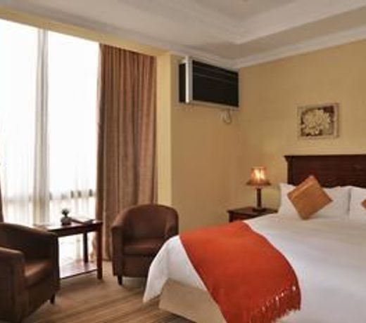 Radisson Hotel and Convention Centre OR Tambo Airport