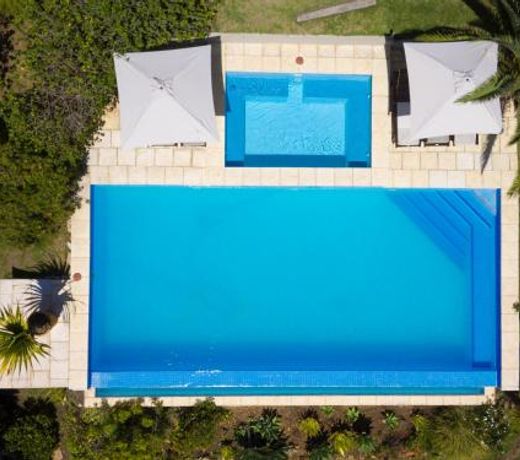 The Ocean Bay Luxury Guesthouse