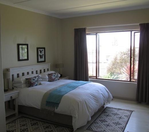 Sea Whisper Self Catering
