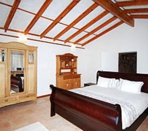 MALAIKA LODGE