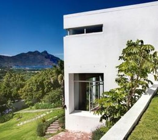 CUBE Guest House