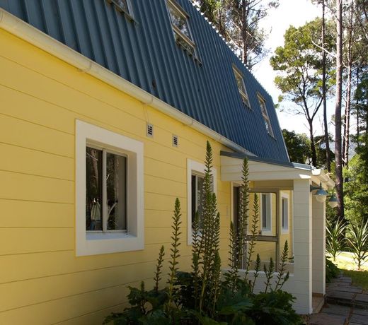 SUNBIRD MOUNTAIN RETREAT